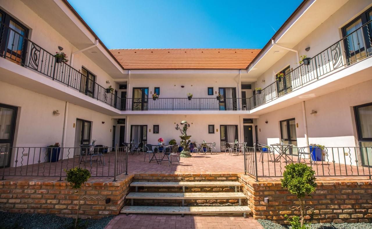 Sunny Border (Adults Only) Hotel Vama Veche Exterior photo